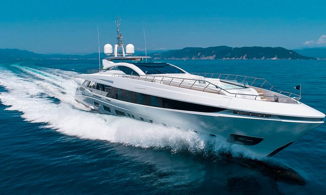 Betsy yacht Intelligent Quad-Engine Propulsion