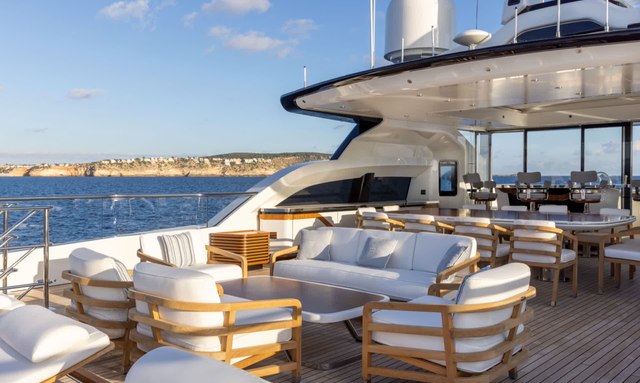 Piacere yacht Impressive Flybridge Design