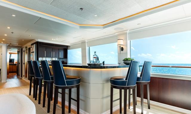 Alta yacht Skylounge 