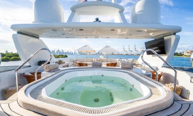 Artemisea yacht Deck Jacuzzi