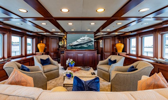 Kajak yacht Main Saloon