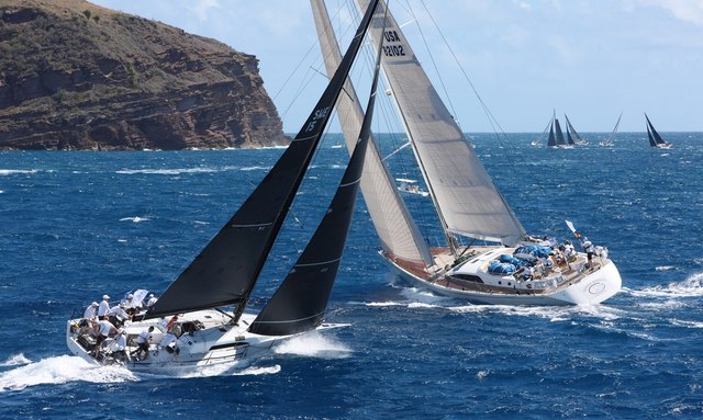 White Rhino yacht Carbon Fiber Rig