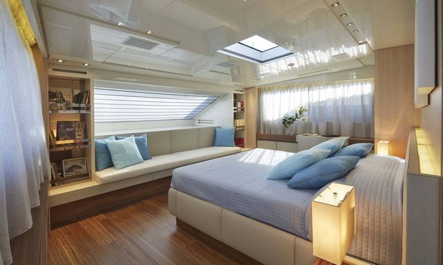 Main deck master suite