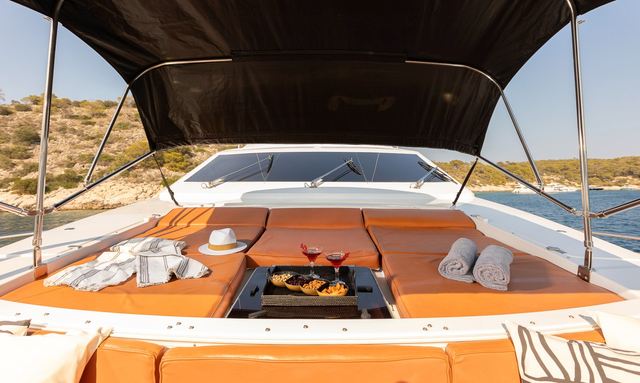 Gioe I yacht Sunpads and Seating, Bow to Stern