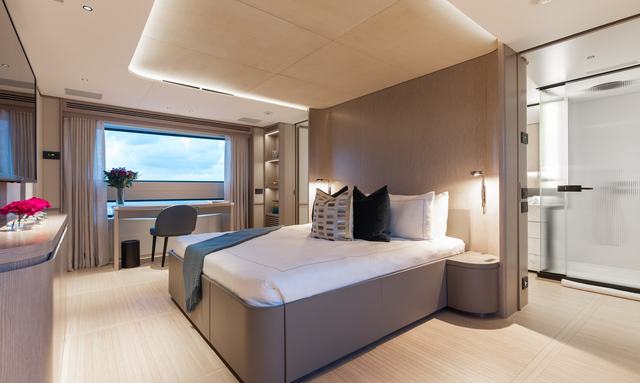 King's Lair yacht Full Beam Owner Stateroom