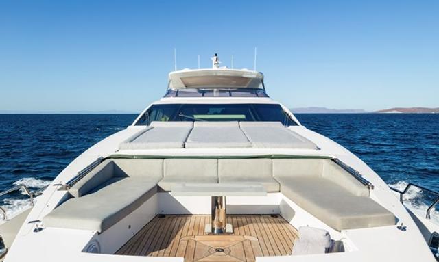 Indigo yacht Flexible Foredeck Lounge Area
