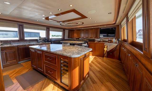 Seahawk yacht Country Kitchen