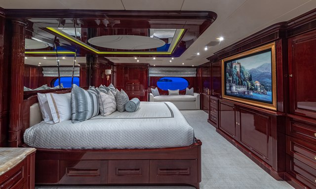 Lady Elaine yacht Sophisticated Staterooms