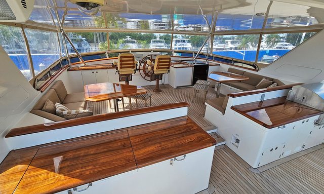 My Kimberly yacht Flybridge Lounging