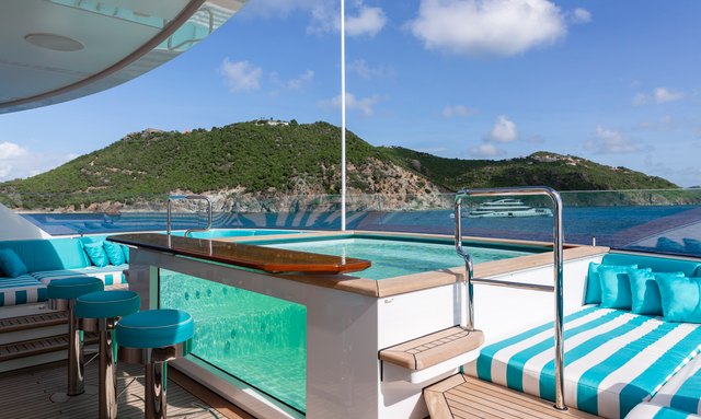 Asia yacht Sundeck Spa Pool