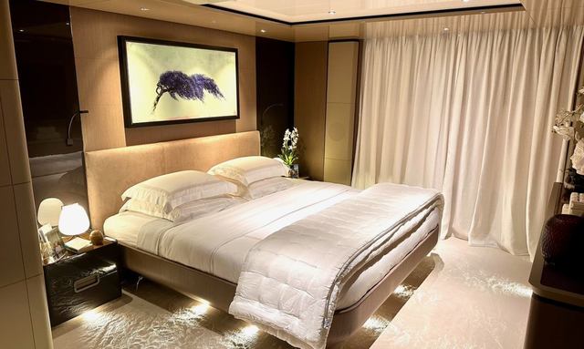 TFB 1 yacht Full-Beam Bedroom Suite