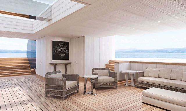 Les Cinq yacht Beach Club