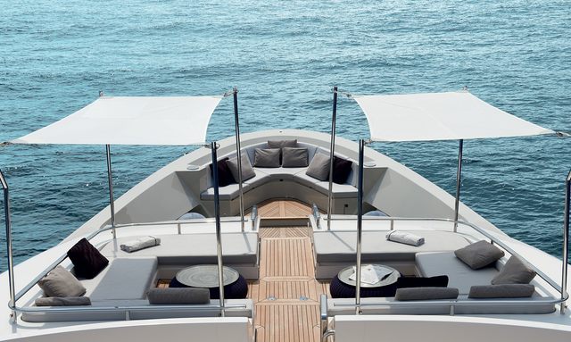 Foredeck luxury