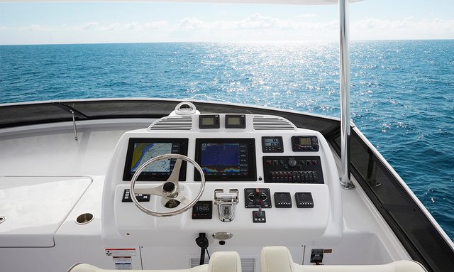 Helm Console Designed for Owner Operator