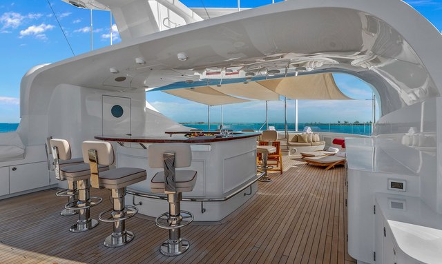 Avalon yacht Sun Deck