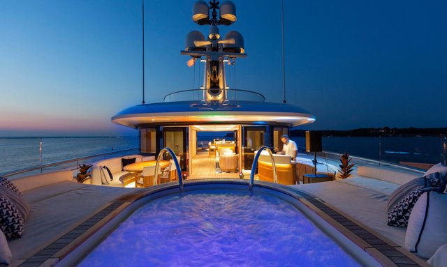 Lunasea yacht Sun Deck