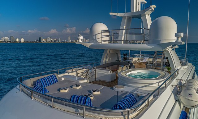 Dolce yacht Sundeck Amenities