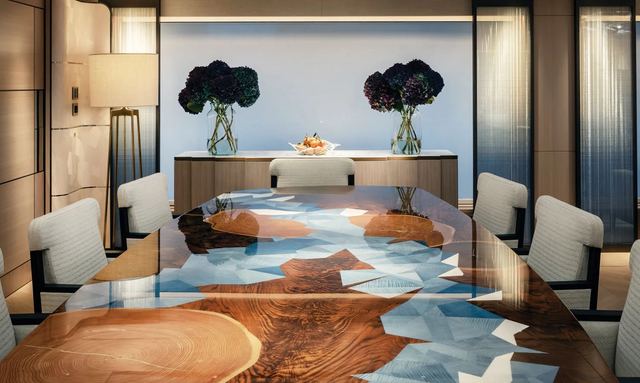 Shenoa yacht Artful Decor