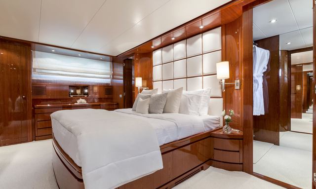 Zen yacht Full Beam Owner Suite