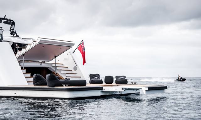 Roe Shadow yacht Transformer Swim Platform