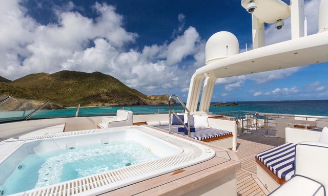 Fabulous Character yacht Sundeck Jacuzzi