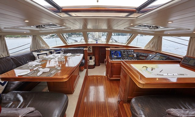 Irelanda yacht Main Deck Seating