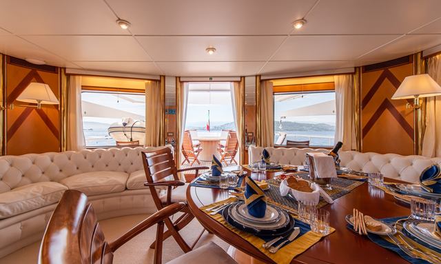 Sheergold yacht Vintage Interiors