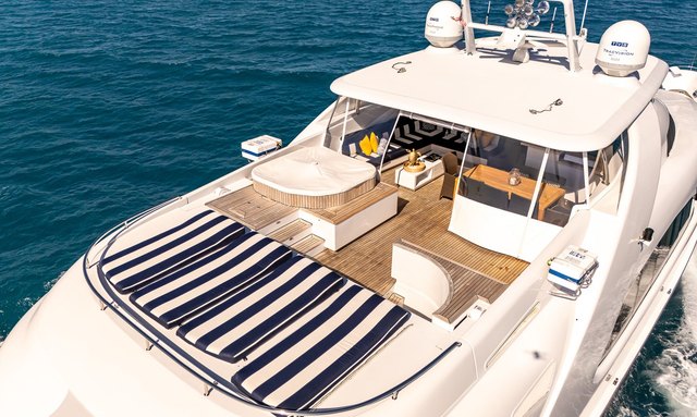 Grandeur yacht Versatile Flybridge