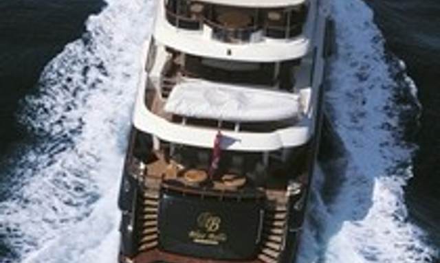 Blue Breeze yacht Hydraulic Swim Platform
