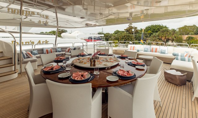 Mamma Mia yacht Al Fresco Dining