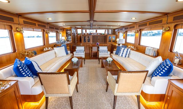 Fomo yacht Elegant Main Salon