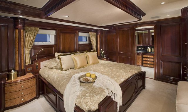 Ingot yacht Lush Owner's Stateroom