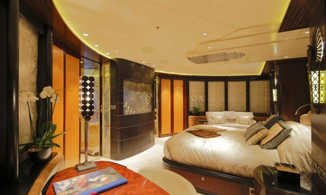 Apostrophe yacht Master Stateroom