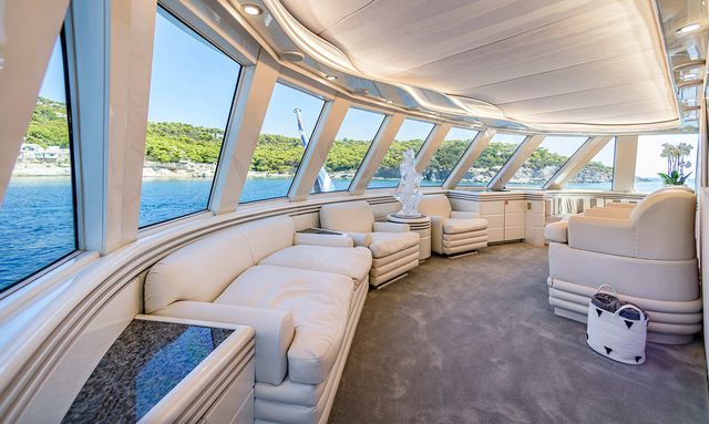 Wind of Fortune yacht Upper Deck Observation Lounge