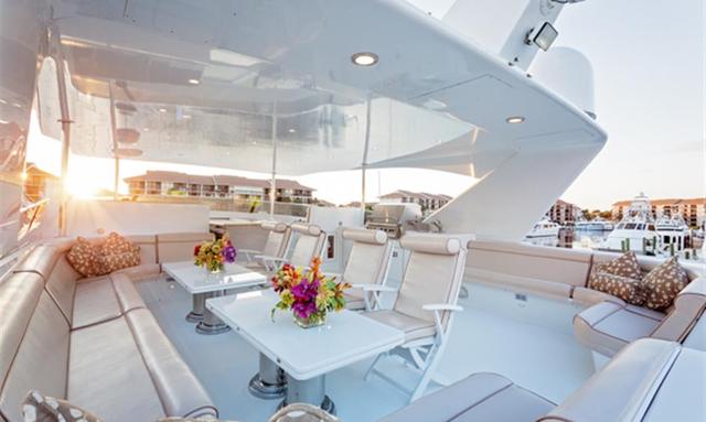 MemoryMaker yacht Upper Deck