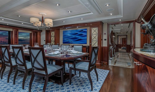 Avalon yacht Sophisticated Interiors