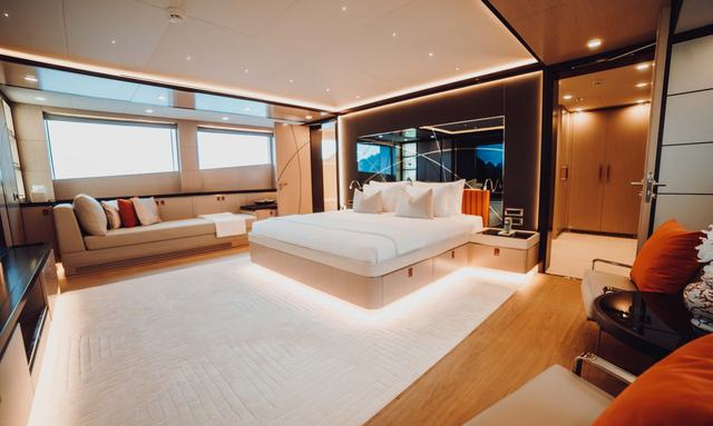 Heeus yacht Owner’s Cabin with Hammam