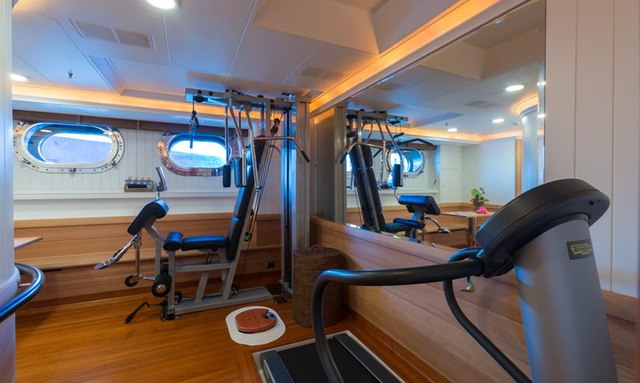 Burrasca yacht Gym