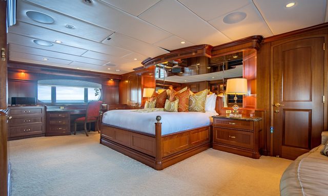 Grandeur yacht Spacious Master Suite