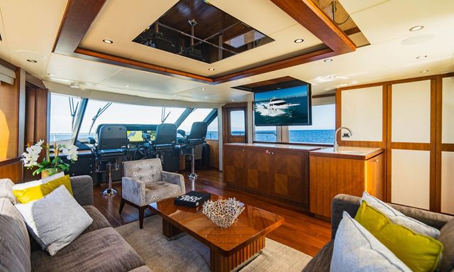 Cover Girl yacht Commanding Helm