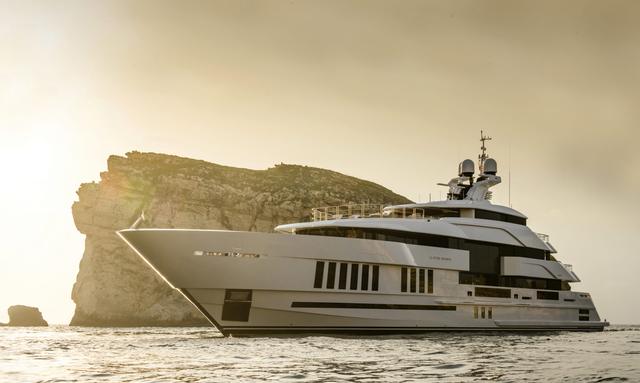Life Saga yacht Interior Volume