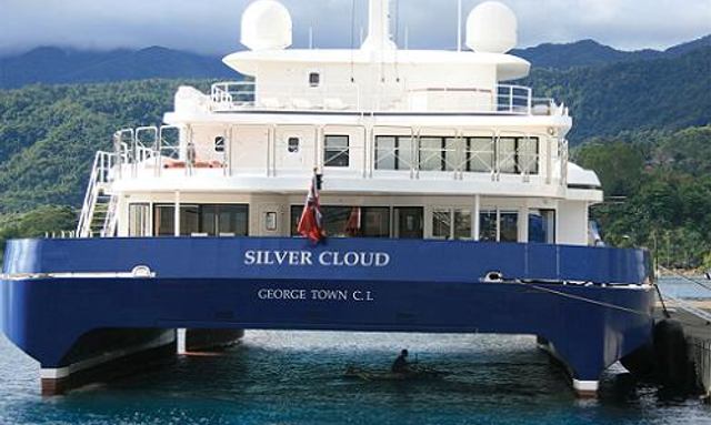 Nurja yacht Ultra-Stable at Anchor or Sea