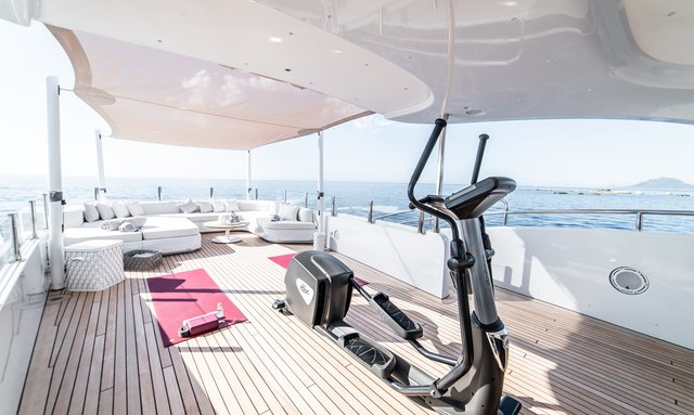 Ali Baba yacht Expansive Sundeck