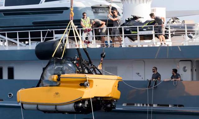 Kalm yacht Submersible Capabilities