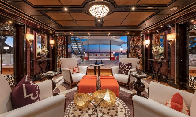 Eye yacht Upper deck