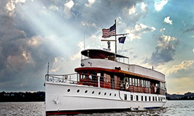 Sequoia yacht Authentic John Trumpy Craftsmanship