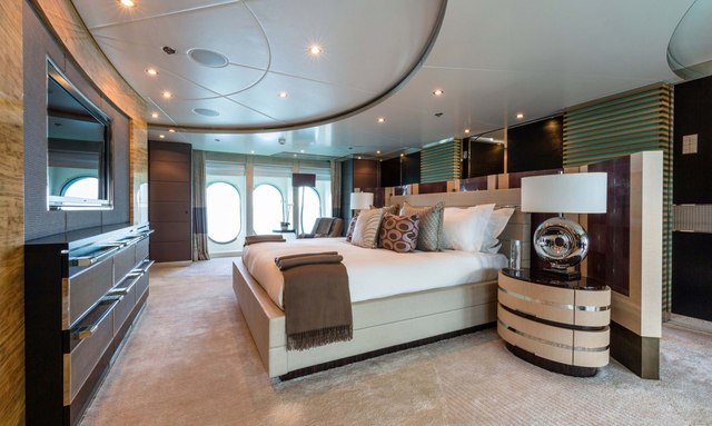 Scott Free yacht Master Suite 