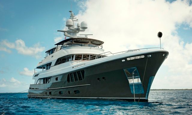 CaryAli yacht Custom Hull Color