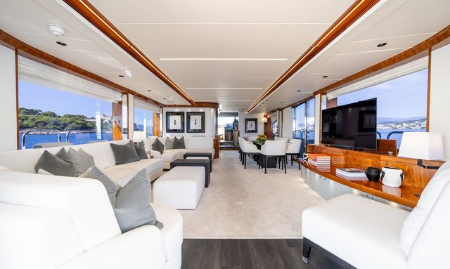 Kudos yacht Saloon AV System