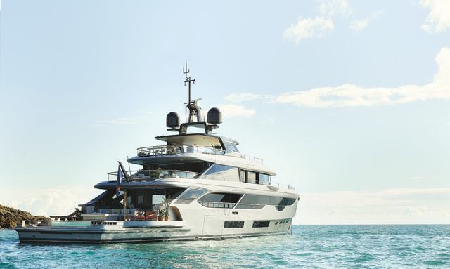 Confessa yacht Forward Garage Unlocks The Stern